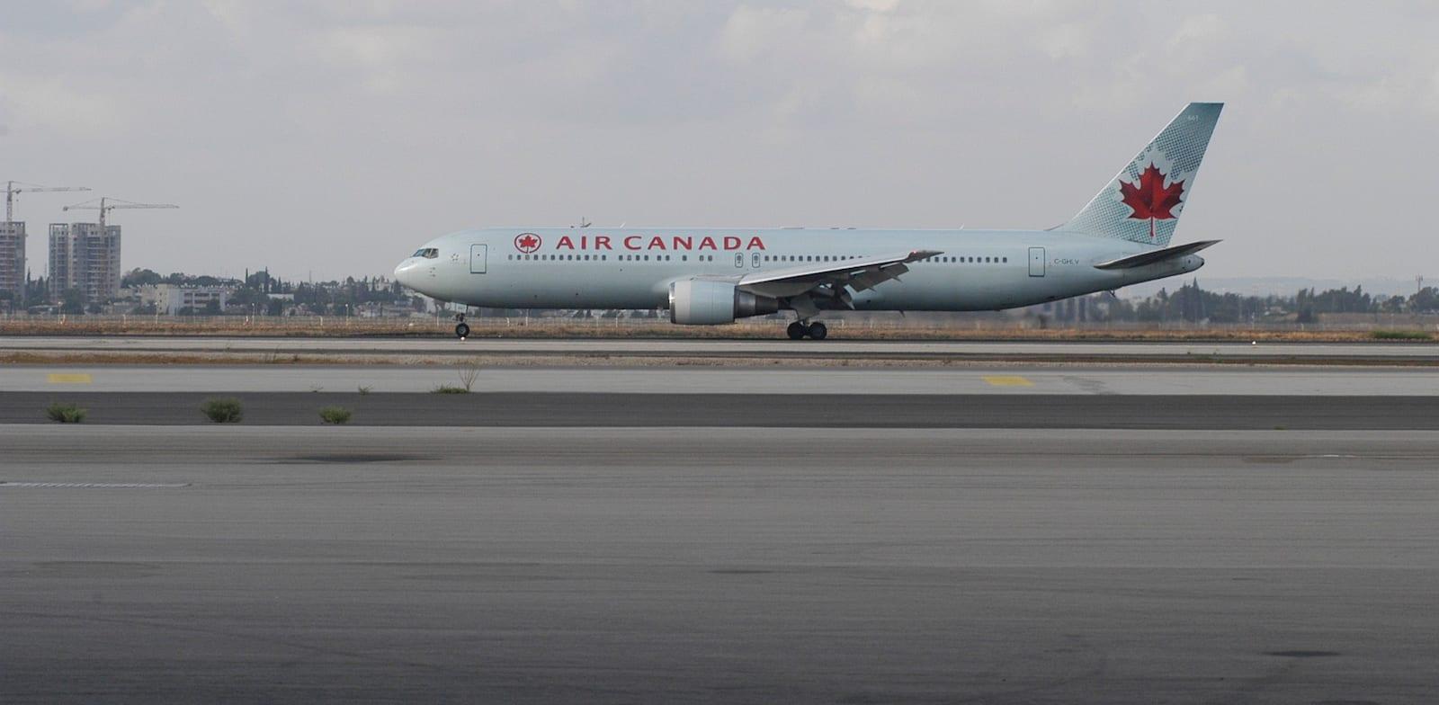מטוס של אייר קנדה בנתב''ג / צילום: איל יצהר