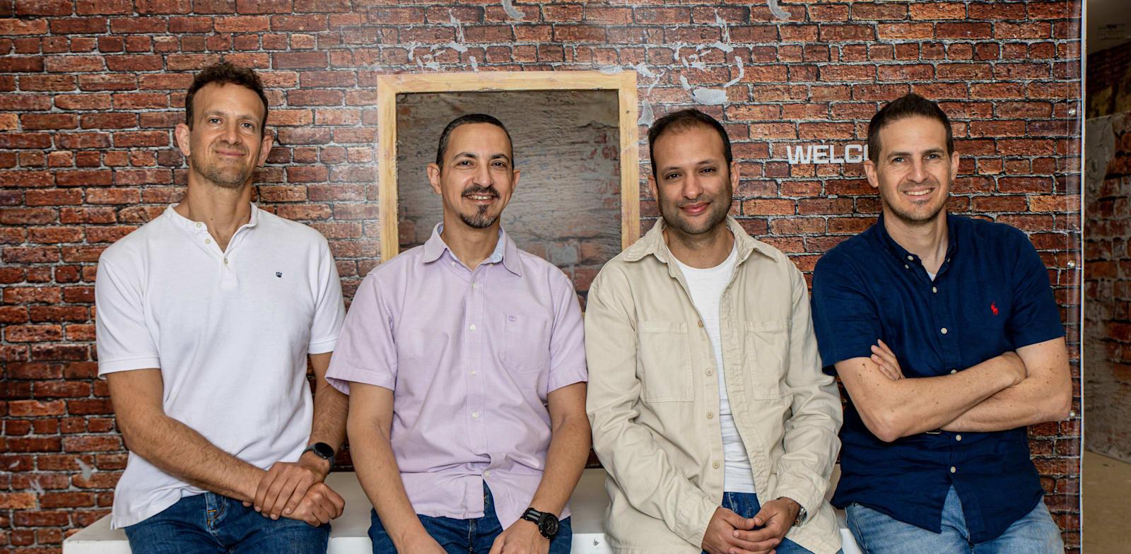 אביב ומתיאו שפירא, אדיר טובי ורובי ליאני, חברת XTEND / צילום: כדיה לוי