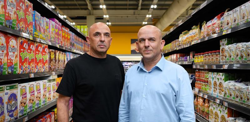 שלומי ויוסי אמיר, בעלי השליטה ברשת שופרסל / צילום: יונתן בלום