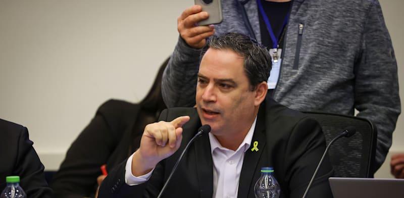 עו''ד עמית בכר, ראש לשכת עורכי הדין, בוועדת החוקה, היום / צילום: נועם מושקוביץ, דוברות הכנסת