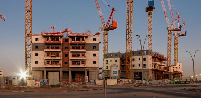 בנייה בישראל. דניה סיבוס דורשת לעדכן את מדד תשומות הבנייה / צילום: Shutterstock בנייה בישראל. דניה סיבוס דורשת לעדכן את מדד תשומות הבנייה / צילום: Shutterstock