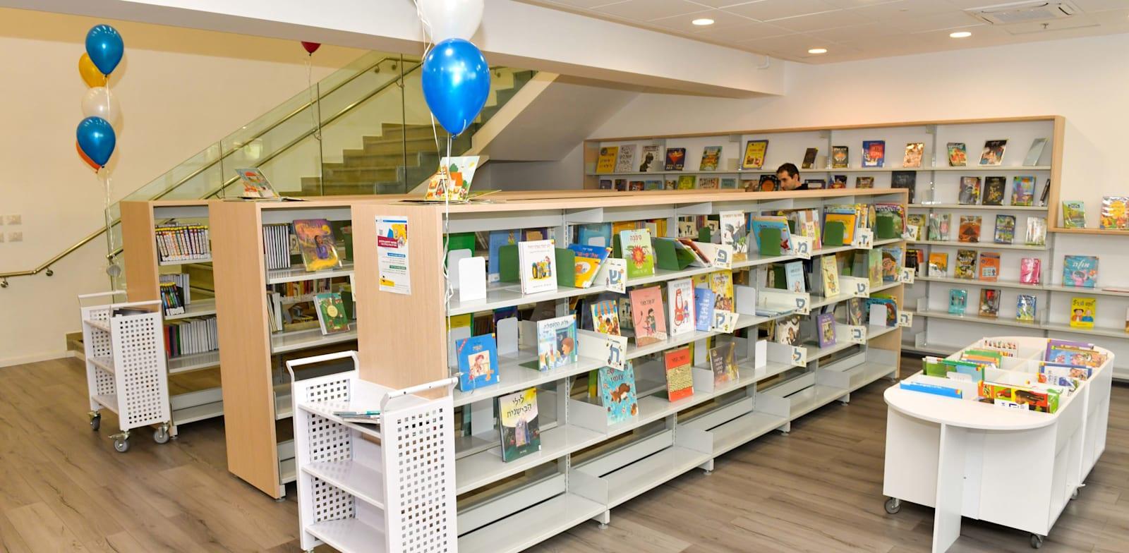 ספרייה במרכז מגיד בת''א. שאלה של תקציב / צילום: כפיר סיון ספרייה במרכז מגיד בת''א. שאלה של תקציב / צילום: כפיר סיון