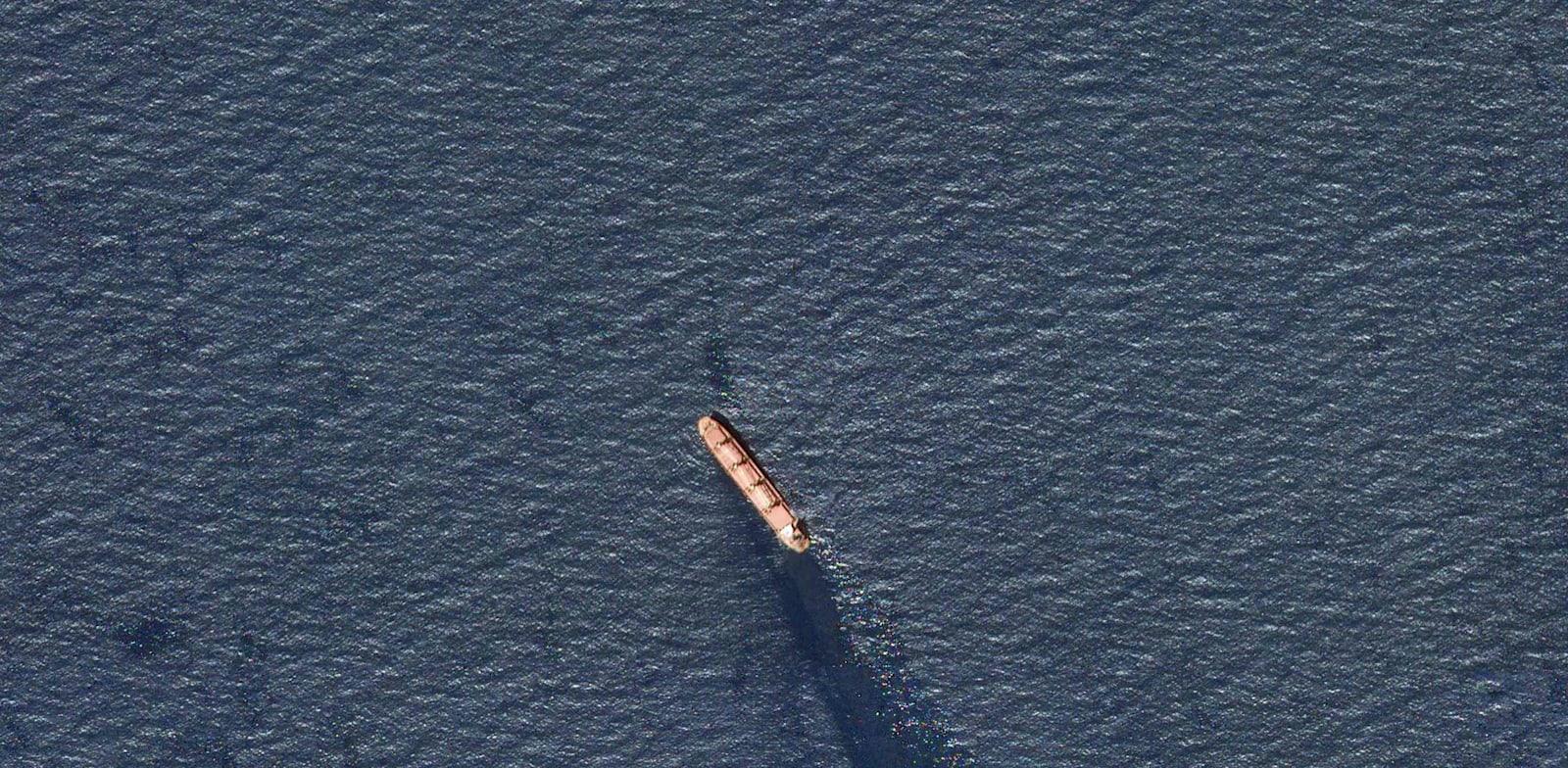 טביעתה של הספינה הבריטית רובימאר בכניסה לים האדום כפי שהיא נתפסה ע''י לוויין / צילום: ap, Planet Labs PBC טביעתה של הספינה הבריטית רובימאר בכניסה לים האדום כפי שהיא נתפסה ע''י לוויין / צילום: ap, Planet Labs PBC