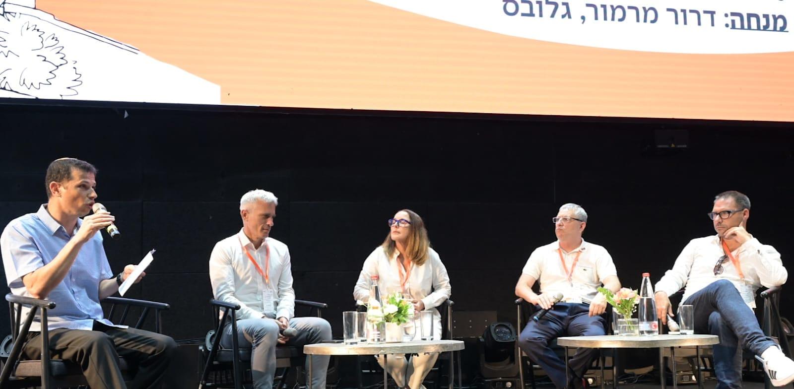מיכה קליין, עופר פלדמן, דפנה הר לב ודרור פלדמן בפאנל משותף / צילום: תמר מצפי מיכה קליין, עופר פלדמן, דפנה הר לב ודרור פלדמן בפאנל משותף / צילום: תמר מצפי