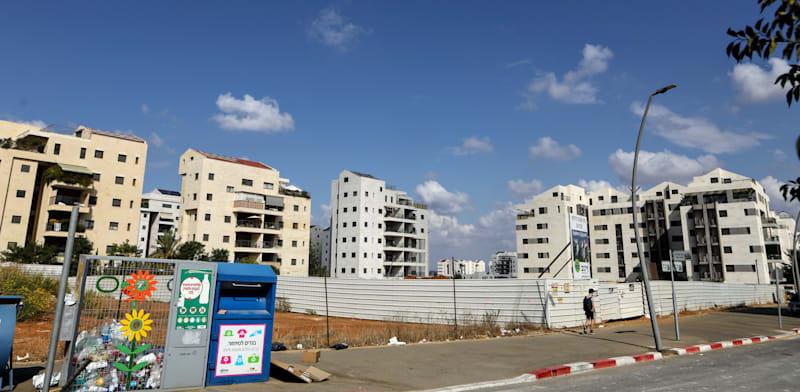 בנייה ברעננה. פחות 4,000 דירות חדשות / צילום: שלומי יוסף בנייה ברעננה. פחות 4,000 דירות חדשות / צילום: שלומי יוסף