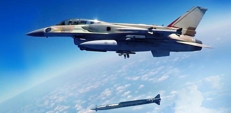 טיל רמפייג' ששימש את הודו במלחמה האחרונה. טילי האייר לורה ישפרו עוד יותר את היכולות / צילום: אלביט מערכות טיל רמפייג' ששימש את הודו במלחמה האחרונה. טילי האייר לורה ישפרו עוד יותר את היכולות / צילום: אלביט מערכות