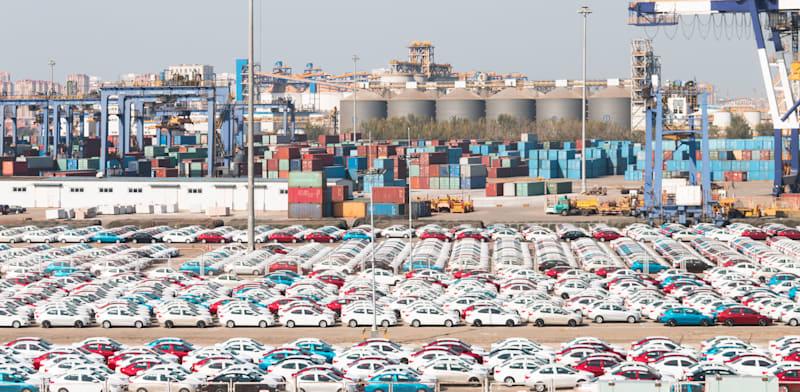 מכוניות ליצוא בנמל בסין / צילום: Shutterstock מכוניות ליצוא בנמל בסין / צילום: Shutterstock