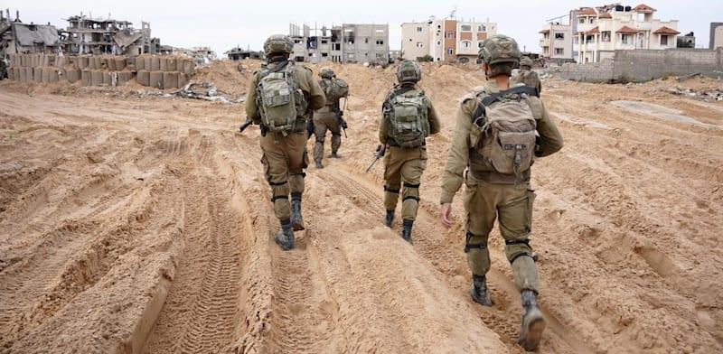 כוחות צה''ל בעזה. ''זה קריטי להסתגל ולהשתנות תוך כדי לחימה'' / צילום: דובר צה''ל כוחות צה''ל בעזה. ''זה קריטי להסתגל ולהשתנות תוך כדי לחימה'' / צילום: דובר צה''ל