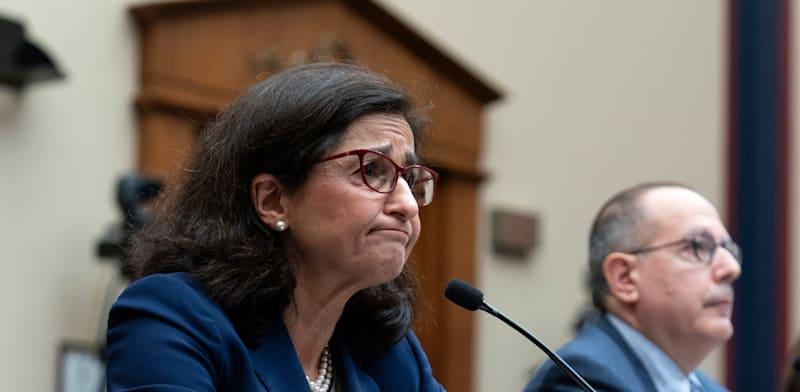 נשיאת האוניברסיטה, מוניש שאפיק, בהצהרתה בקונגרס / צילום: ap, Jose Luis Magana נשיאת האוניברסיטה, מוניש שאפיק, בהצהרתה בקונגרס / צילום: ap, Jose Luis Magana