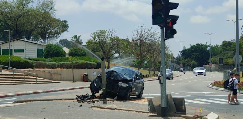 תאונת דרכים / צילום: פביו טרופה תאונת דרכים / צילום: פביו טרופה