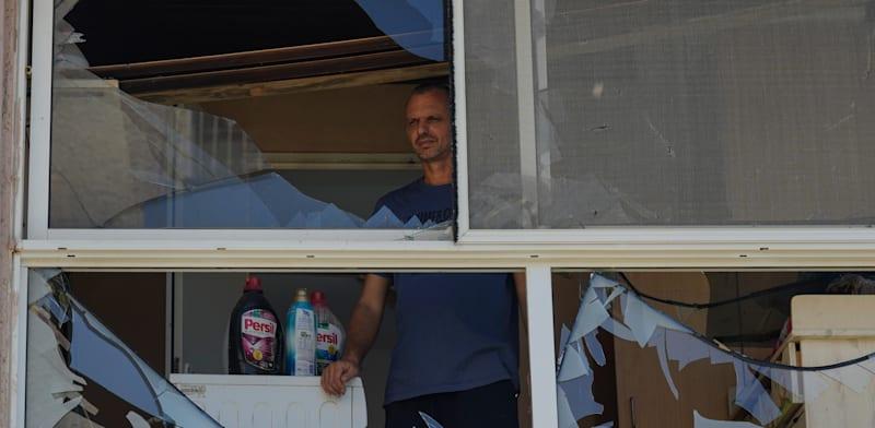 פגיעה של חיזבאללה בבית בקצרין, באוגוסט / צילום: ap, Ariel Schalit פגיעה של חיזבאללה בבית בקצרין, באוגוסט / צילום: ap, Ariel Schalit