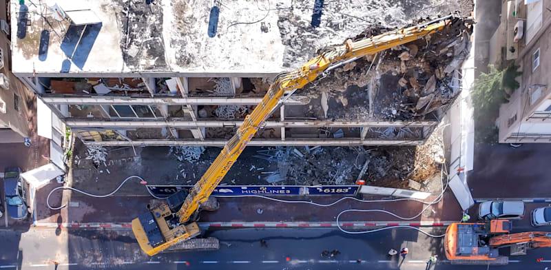 פרויקט מגדלי הייליין ברמת גן - הריסת המבנה הקיים / צילום: משרד פרסום IMPACT פרויקט מגדלי הייליין ברמת גן - הריסת המבנה הקיים / צילום: משרד פרסום IMPACT
