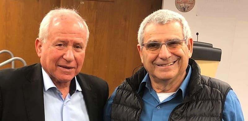 מימין: אופי רייך מנכ''ל מועצת הדבש וח''כ אבי דיכטר שר החקלאות / צילום: מועצת הדבש מימין: אופי רייך מנכ''ל מועצת הדבש וח''כ אבי דיכטר שר החקלאות / צילום: מועצת הדבש