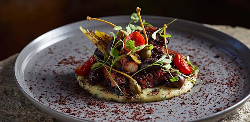 מנת תמנון בשאטו דה רואה / צילום: אפיק גבאי מנת תמנון בשאטו דה רואה / צילום: אפיק גבאי