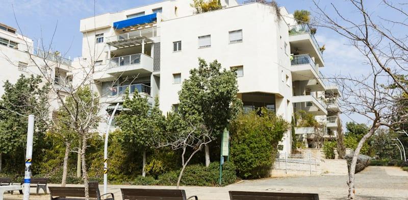 הדופלקס ברחוב אוסטרובסקי 19 בכפר סבא / צילום: אריאל בלאק הדופלקס ברחוב אוסטרובסקי 19 בכפר סבא / צילום: אריאל בלאק