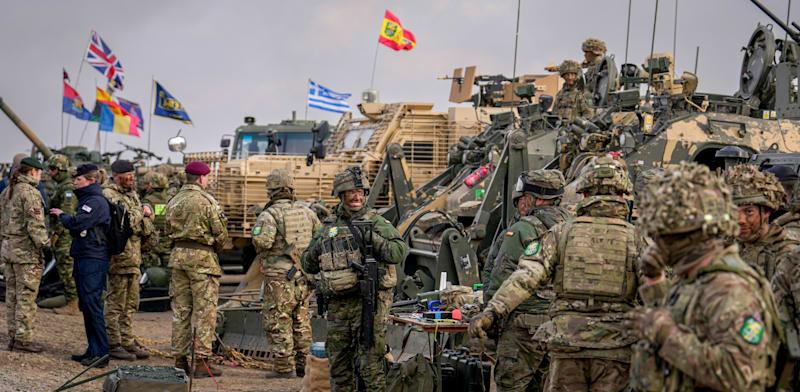 תרגיל נאט''ו ברומניה, בחודש שעבר / צילום: ap, Vadim Ghirda תרגיל נאט''ו ברומניה, בחודש שעבר / צילום: ap, Vadim Ghirda