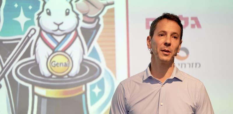 שחר מרקוביץ', שותף במקינזי ישראל, בכנס השירות של ישראל / צילום: כדיה לוי שחר מרקוביץ', שותף במקינזי ישראל, בכנס השירות של ישראל / צילום: כדיה לוי