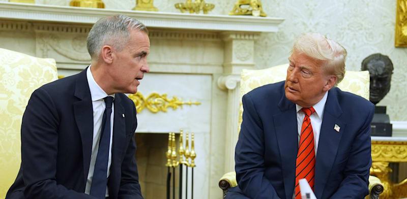 דונלד טראמפ וראש ממשלת קנדה מארק קרני / צילום: ap, Evan Vucci דונלד טראמפ וראש ממשלת קנדה מארק קרני / צילום: ap, Evan Vucci