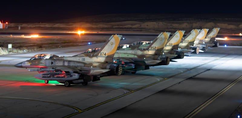 תיעוד של חיל האוויר לקראת היציאה למתקפה באיראן / צילום: דובר צה''ל תיעוד של חיל האוויר לקראת היציאה למתקפה באיראן / צילום: דובר צה''ל