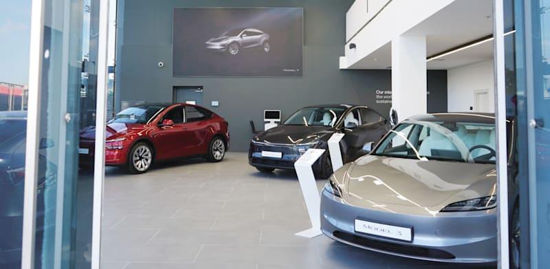 אולם התצוגה החדש של טסלה בקריית אתא / צילום: יח''צ טסלה אולם התצוגה החדש של טסלה בקריית אתא / צילום: יח''צ טסלה