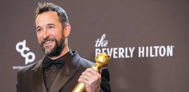 נואה ווייל קוטף את גלובוס הזהב על משחקו ב''הפיט'' בשבוע שעבר / צילום: Reuters, Mario Anzuoni נואה ווייל קוטף את גלובוס הזהב על משחקו ב''הפיט'' בשבוע שעבר / צילום: Reuters, Mario Anzuoni