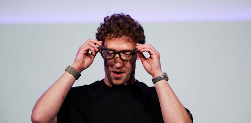 מארק צוקרברג. בדרך לקיצוץ? / צילום: Reuters, Carlos Barria מארק צוקרברג. בדרך לקיצוץ? / צילום: Reuters, Carlos Barria